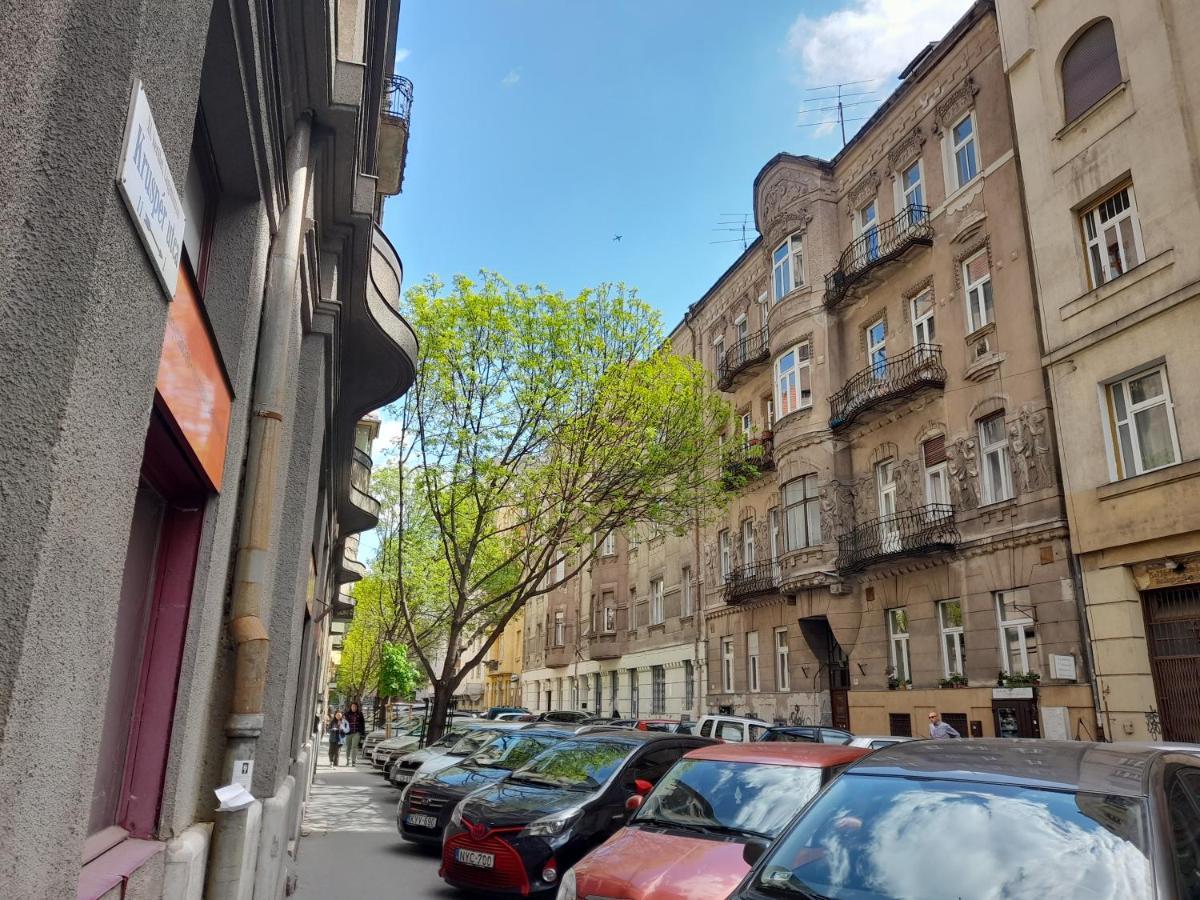 Stylish Homes Downtown Buda Budapest Exterior photo